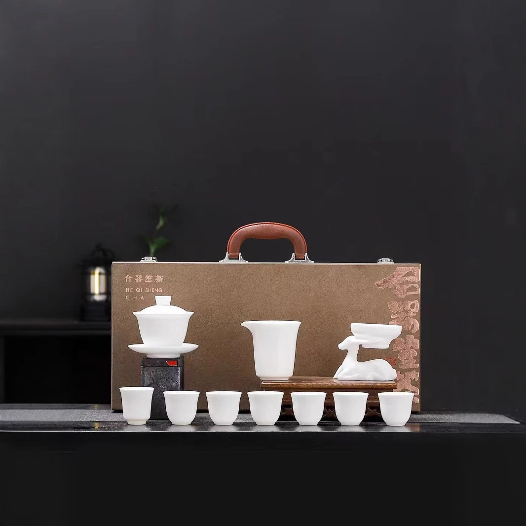 Bộ ấm trà ngọc bích mỡ cừu ấm trà sứ trắng sứ Đức Hoa cao cấp gia dụng cốc trà sứ Kung Fu cao cấp