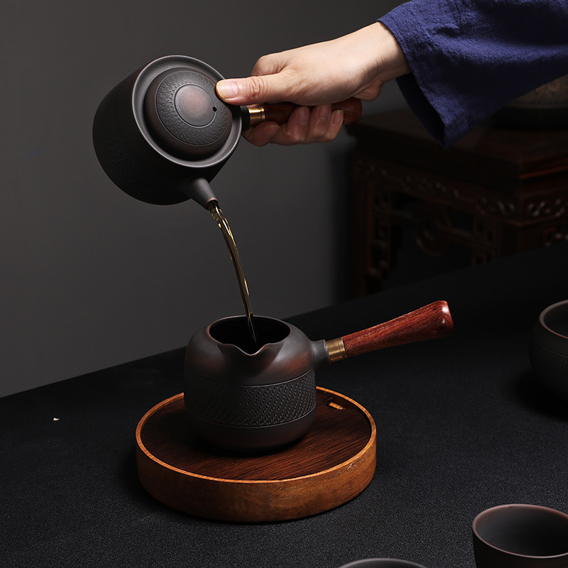 Bộ ấm trà du lịch gốm tím xách tay du lịch ngoài trời xe du lịch cao cấp khách nhanh một ấm bốn cốc bán buôn quà lưu niệm