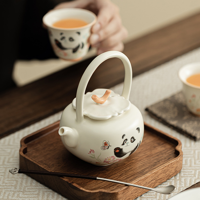Ấm trà kiểu Trung Quốc dung tích lớn Ấm trà kiểu Trung Quốc có công suất lớn Ấm trà hình bướm gấu trúc bộ trà Kung Fu gốm sứ