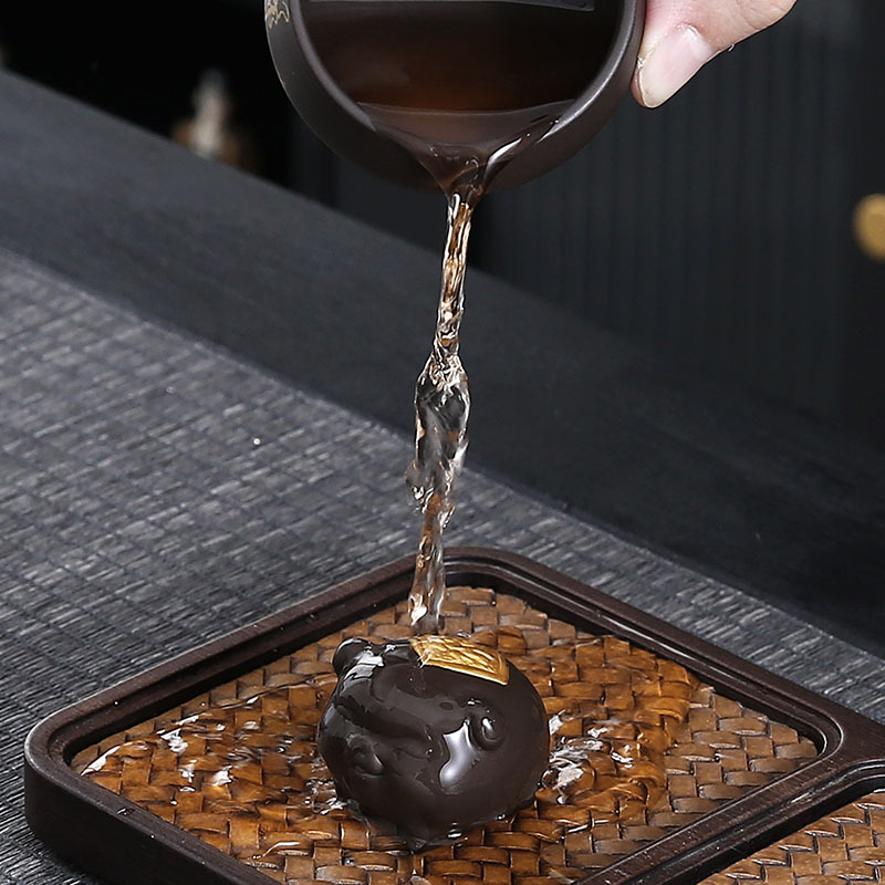 Đồ trang trí thú cưng trà cát tím quốc triều có thể nâng cao phong cách quốc gia dễ thương sáng tạo phòng khách phòng trà để bàn để bàn để đồ trang trí cá tính