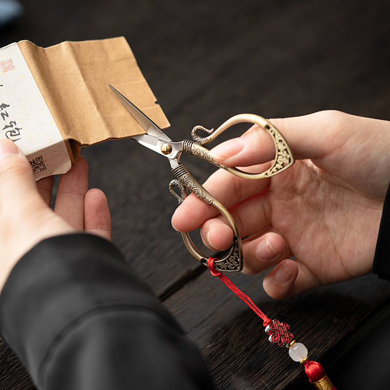Kéo cắt giấy thủ công cổ điển gia dụng bằng thép không gỉ