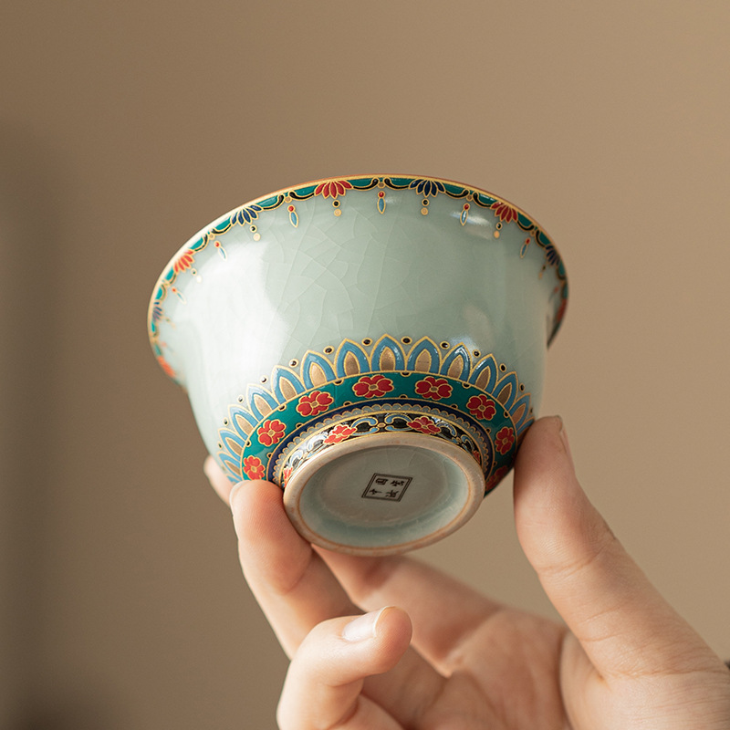 Ru Kiln Dunhuang Baoxianghua Handy Cup Chén trà gốm sứ văn hóa và sáng tạo có thể được cất giấu và nâng cao Bộ trà Kung Fu Chén trà