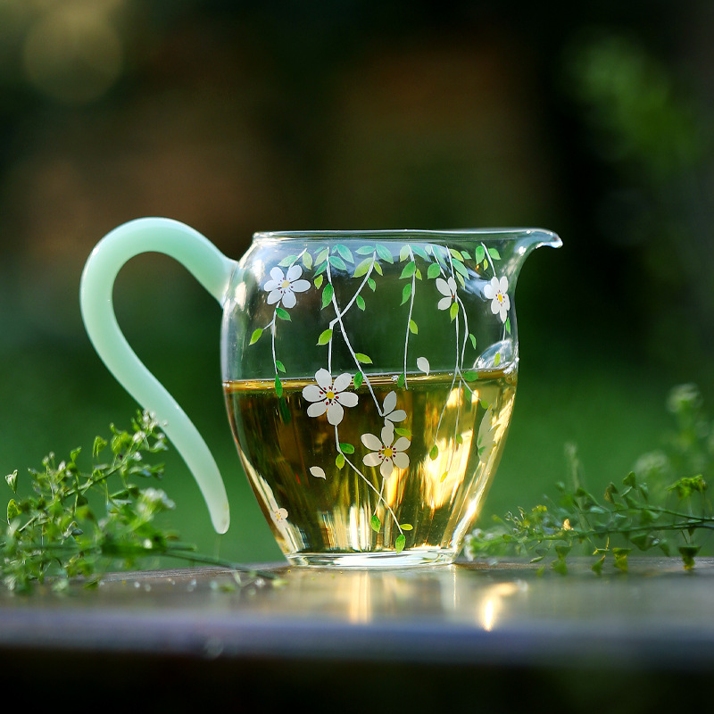 Ly trà công cộng, bộ chia trà Kung Fu, ly thủy tinh borosilicat cao cấp thủ công, dày dặn, chịu nhiệt, họa tiết cỏ.