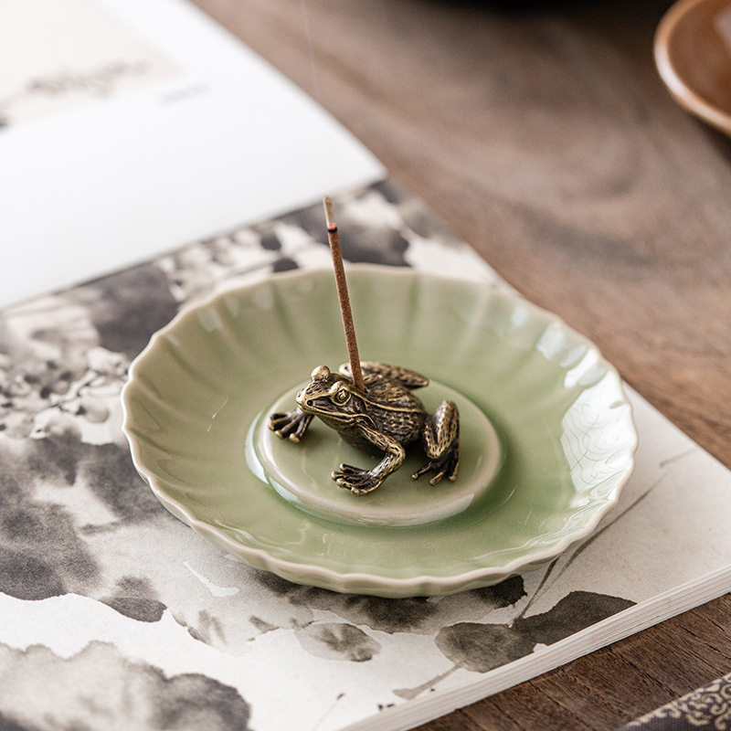 Ếch cổ Sanxingdui Pallet nhang cắm hương gốm sứ sáng tạo lư hương đồ trang trí ghế trà