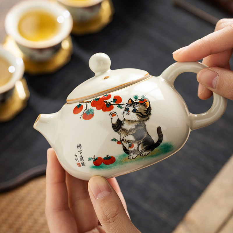 Ấm trà gốm sứ kiểu Trung Quốc mới Ru Kiln Persimmon hình mèo dễ thương dành cho một người, kèm tách trà và bộ ấm chén dùng trong nhà.