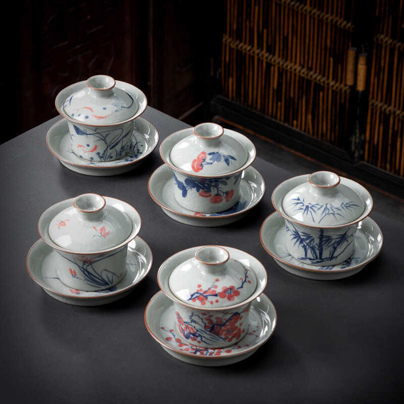 Bát có nắp ba tài vẽ tay bằng đất sét cũ Bộ trà Kung Fu cổ điển Trung Quốc Bát trà ngâm móng ngựa gia dụng Bát trà không nóng tay