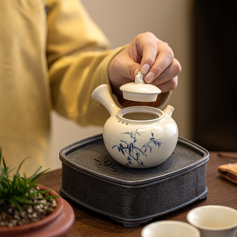 Ấm pha trà tráng men soda ấm tay cầm bên cạnh bằng tre ấm trà gia dụng ấm trà gốm sứ ấm đơn bộ trà Kung Fu Trung Quốc