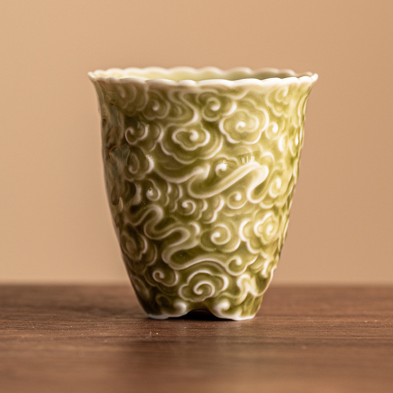 Cốc trà ba chân hình đám mây Yaozhou cốc uống trà chạm nổi cao cấp cốc đơn Bộ trà Kung Fu cốc chủ sở hữu cá nhân gốm sứ