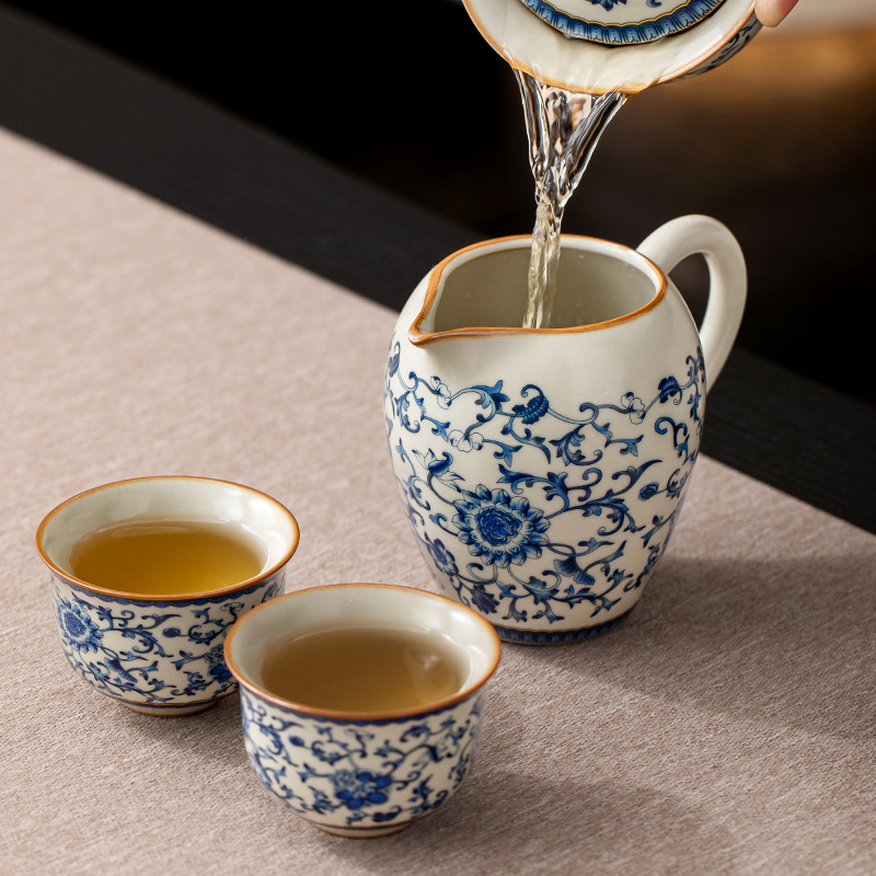 Cốc công thức làm đẹp hoa sen xanh trắng Ru Kiln Bộ trà Kung Fu Bộ trà gốm sứ biển dụng cụ tách trà đơn gia dụng