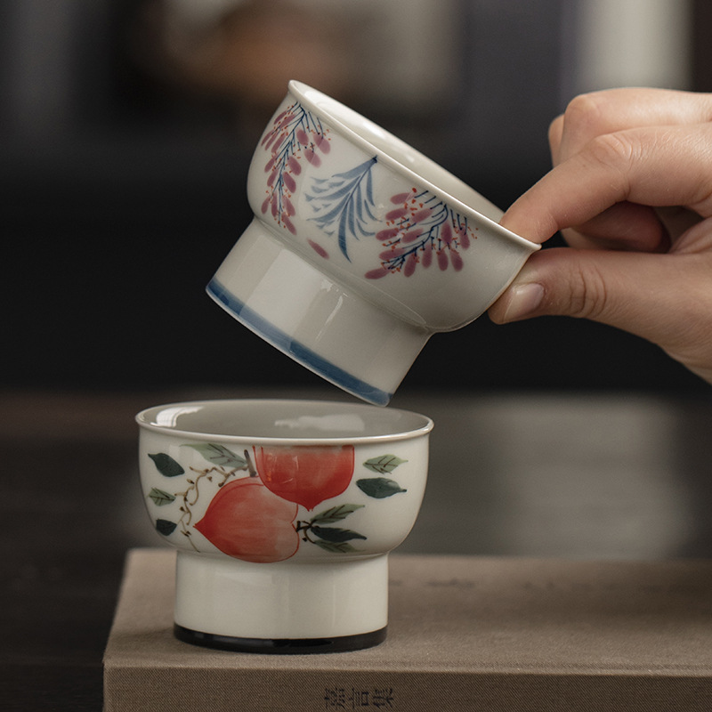 Cốc chủ nhân chân cao vẽ tay màu xám thực vật cốc trà gốm sứ dụng cụ trà kungfu cốc đựng trà gia dụng cốc cao cỡ lớn