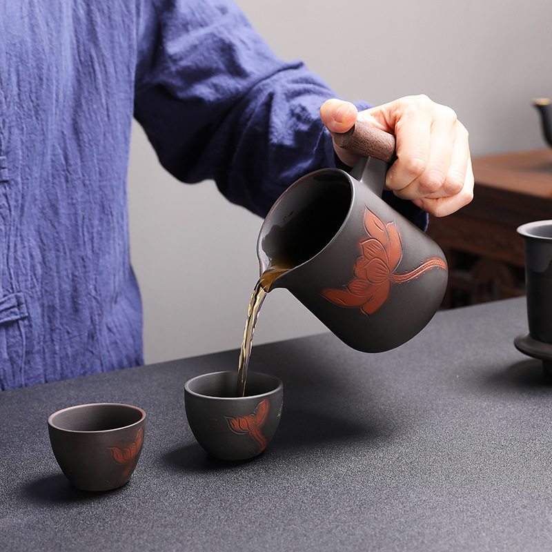 Bộ ấm trà du lịch gốm tím xách tay du lịch ngoài trời xe du lịch cao cấp khách nhanh một ấm bốn cốc bán buôn quà lưu niệm