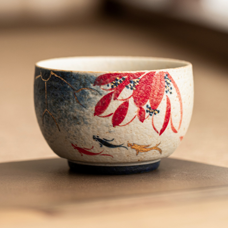 Nhà máy màu xanh và trắng, đá lửa đỏ, cốc chủ nhân, vàng vẽ tay, hoa sen, cá koi, cốc La Hán, cốc trà gốm sứ, cốc trà