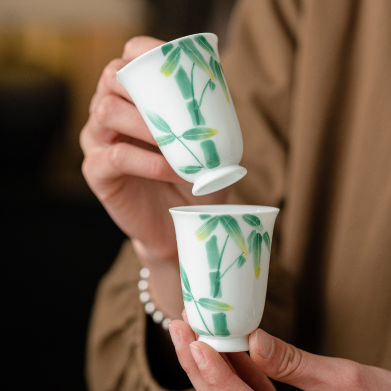 Cốc trà xám thực vật cốc chủ nhân vẽ tay lễ hội nâng cao chân cao cốc thơm cốc uống trà gia dụng đặc biệt cốc trà