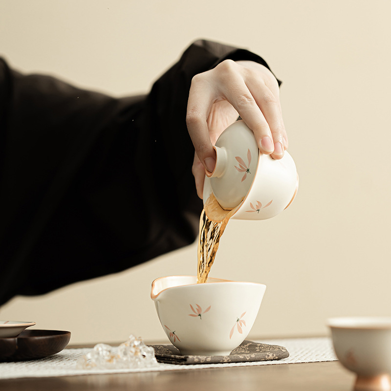Chuông gió phong lan Bát có nắp Chuyuan gốm sứ gia dụng Bát có nắp tam tài Bộ trà Kung Fu đơn không nóng tay Bát trà Trung Quốc