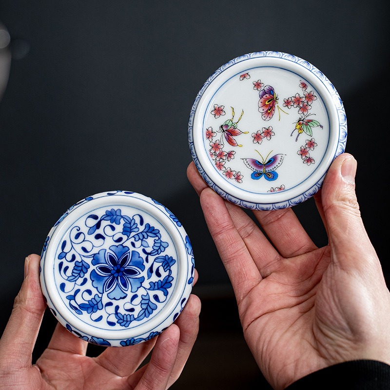 Lót cốc sứ trắng xanh cổ kính, khay đựng cốc, nắp đựng trà gốm sứ cổ điển, bình chống bỏng cách nhiệt, phụ kiện Bộ trà Kung Fu