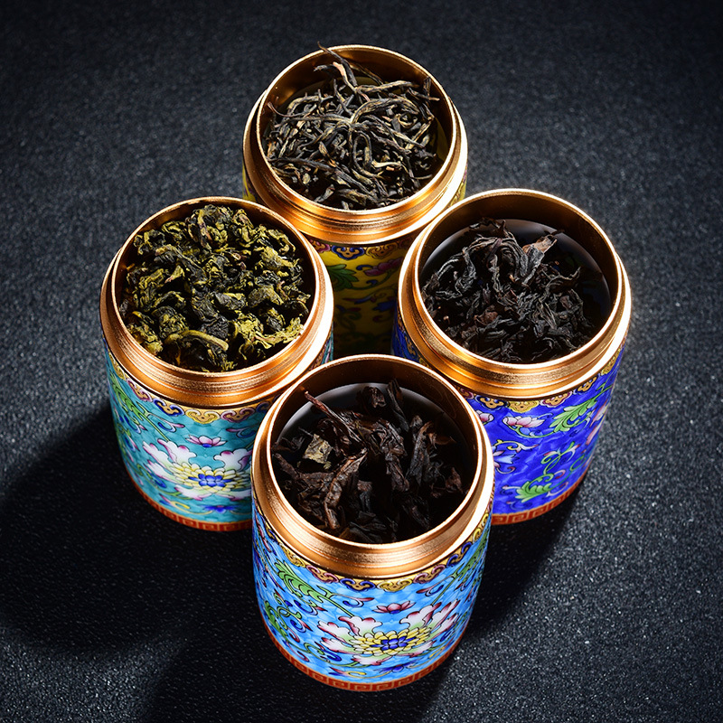 Bộ đồ gốm sứ tráng men thủy triều văn hóa và sáng tạo trong Tử Cấm Thành