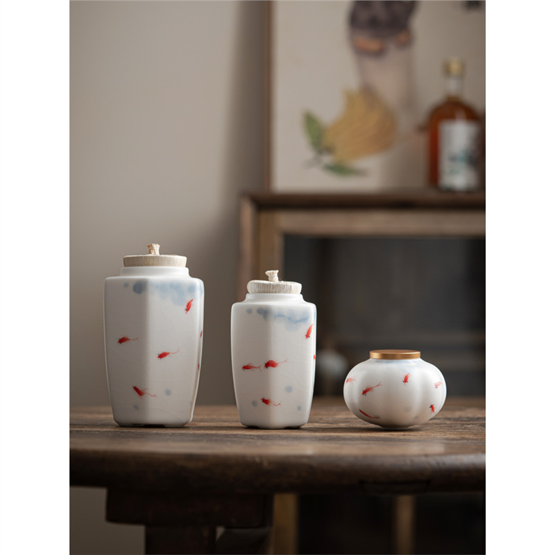 Chũ trà chơi cá vẽ tay, bình kín, bình đựng trà gốm sứ lò Ru trắng, quà lưu niệm gia dụng chống ẩm cổ điển kiểu Trung Quốc