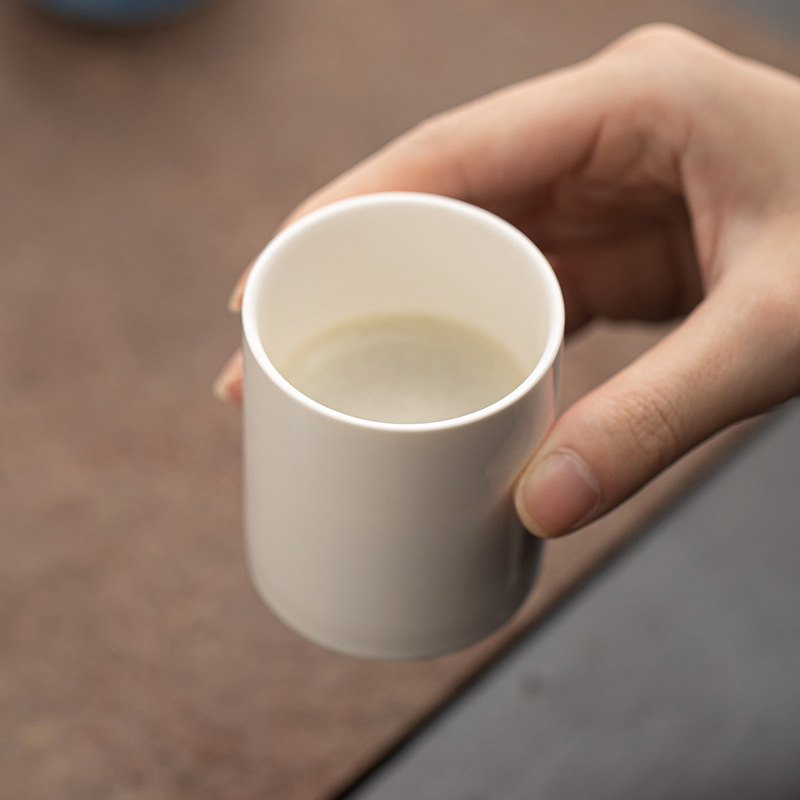 Cốc matcha sứ trắng cốc chủ nhân dung tích lớn cốc trà gốm sứ kiểu Trung Quốc cốc uống nước cá nhân văn phòng