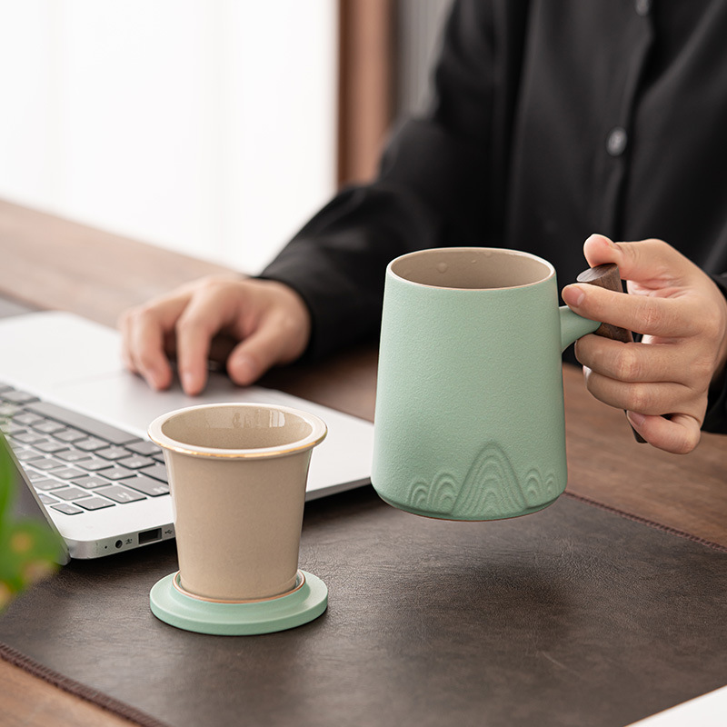 Ly sứ tùy chỉnh, ly trà tách trà và nước, cốc uống nước dung tích lớn, tay cầm gỗ óc chó, ly văn phòng in LOGO