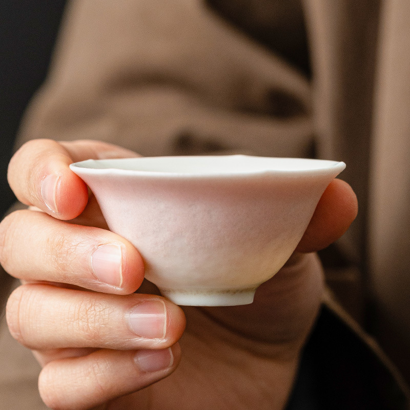 Lò nung thay đổi Kung Fu tách trà nhỏ Macaron quyến rũ màu tím ngắn chén hoa gia dụng đãi khách cốc uống trà cốc sứ cốc trà nhỏ cốc đơn