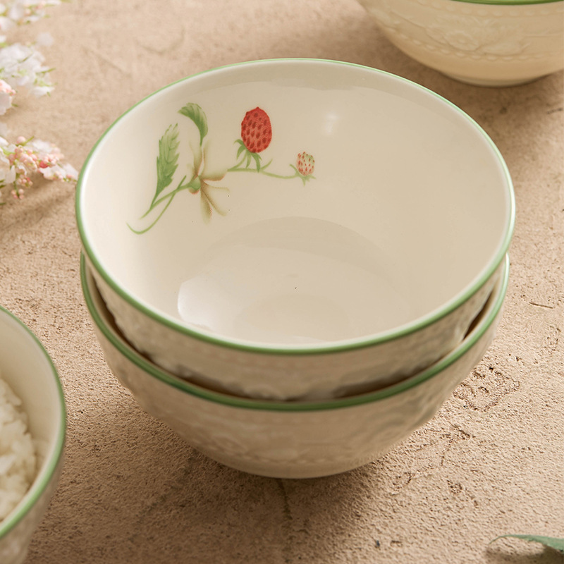 Bộ đồ ăn dâu tây nổi bát sứ bát cơm bát canh gia dụng bát mì ăn liền bát chuyên dụng cá nhân bát salad trái cây