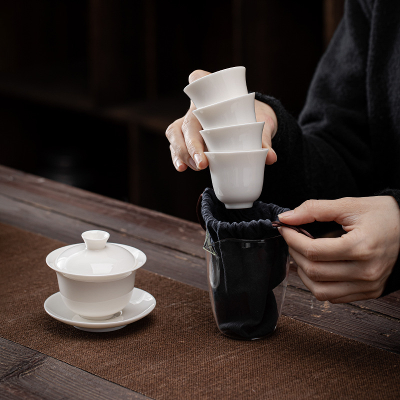 Bộ trà du lịch bằng sứ trắng ngọc bích Dehua 1 bát có nắp 4 tách trà Bộ trà Kung Fu du lịch di động ngoài trời