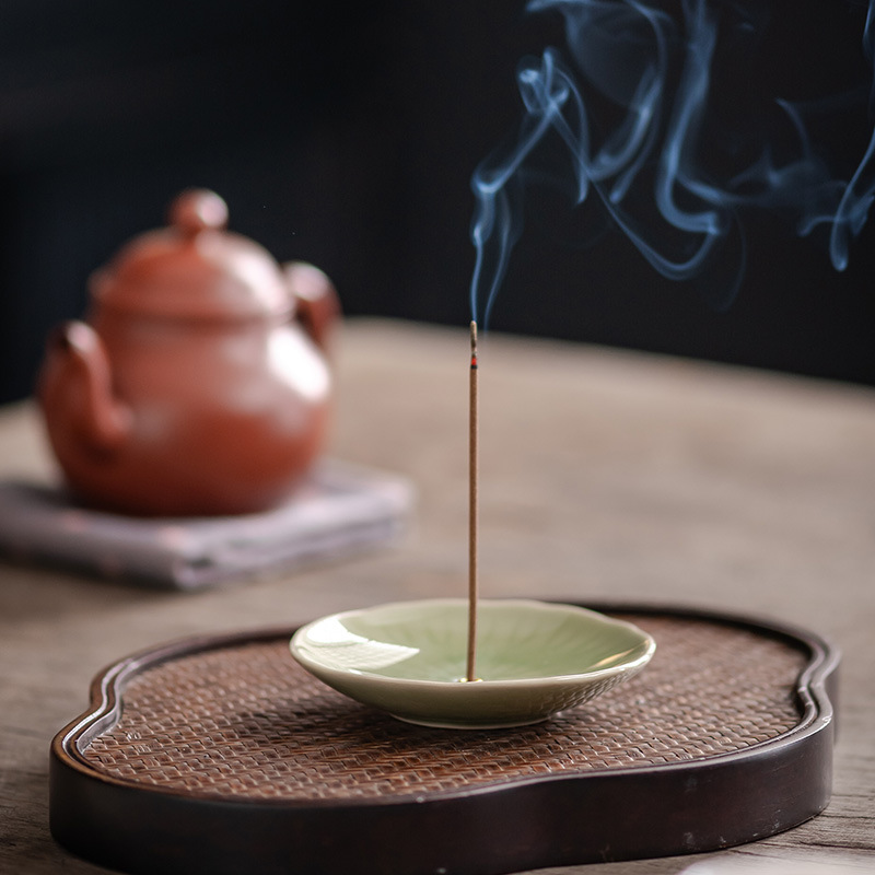 Nhỏ Song Qing dòng cắm hương Dây gốm sáng tạo cắm hương Trầm Hương Trong Nhà Gia dụng ghế cắm hương đàn hương