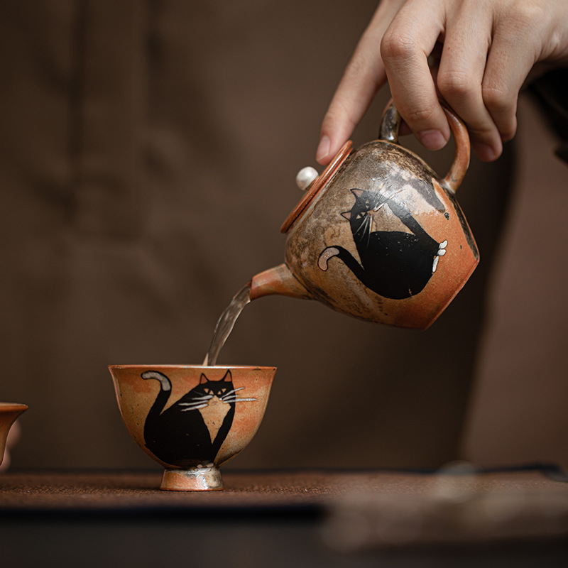 Ấm Zhiye Cat Hongyun Ấm Trà bạc vẽ tay phong cách Nhật Bản Ấm pha trà sáng tạo gia dụng gốm sứ Bộ trà Kung Fu Ấm đơn