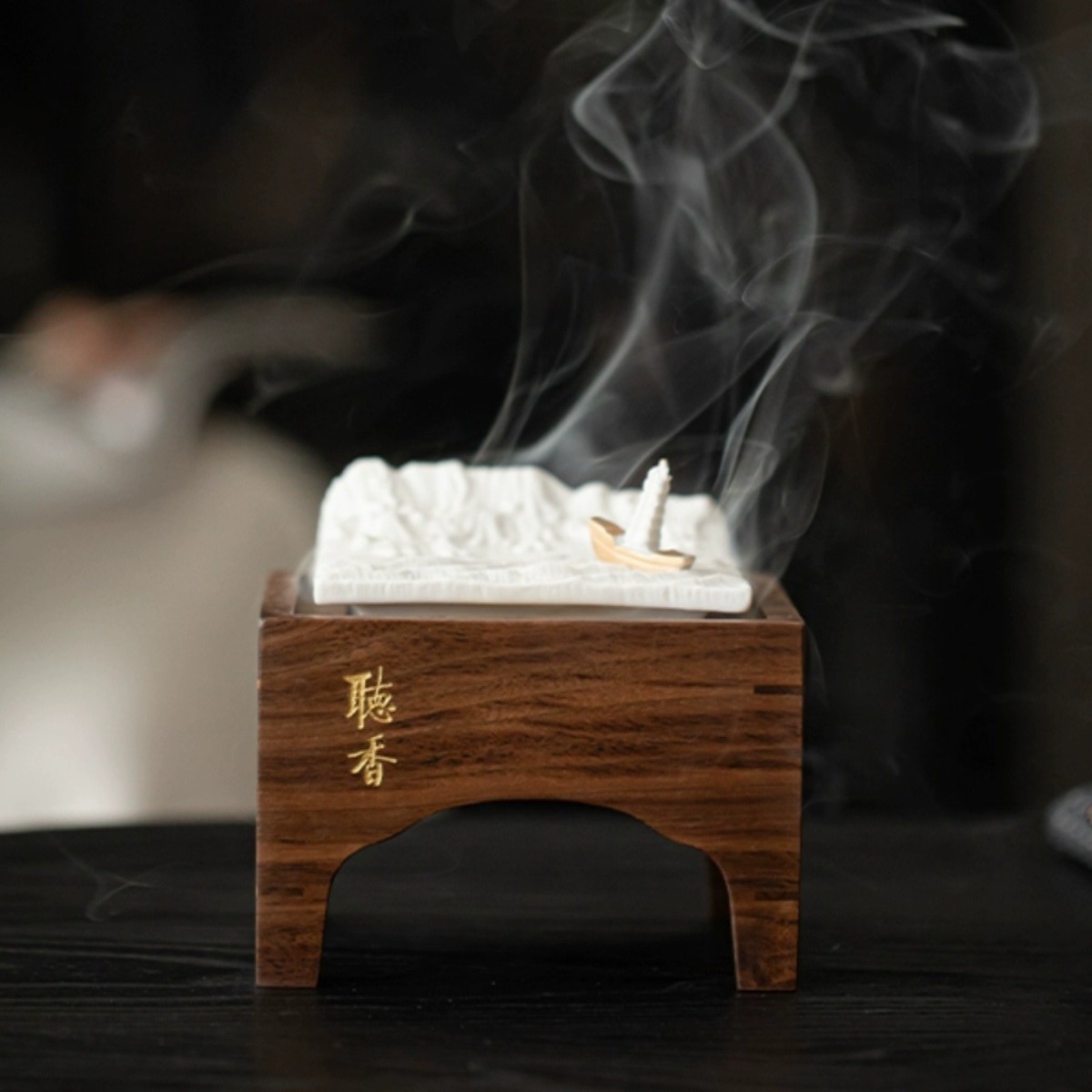 Lư hương trà đạo gốm sứ óc chó Bắc Mỹ Lư hương liệu gia dụng trong nhà Lư hương liệu cơ sở cắm hương liệu gỗ đàn hương nhỏ