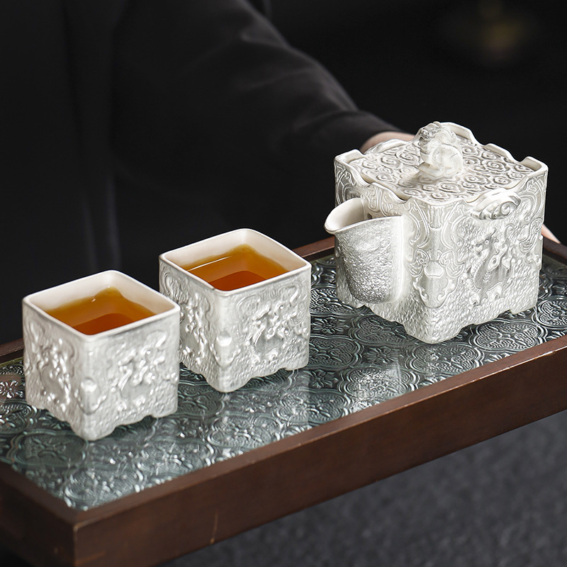 Bộ ấm chén trà bạc dát vàng, họa tiết rồng nổi vuông, bộ ấm chén Kung Fu dành tặng ông bà, giáo viên, lãnh đạo và cha mẹ nhân dịp Trung thu