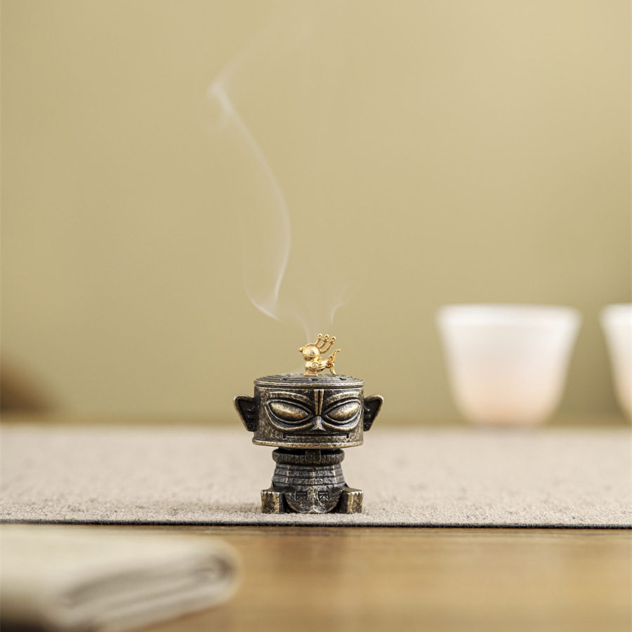 Lư hương hợp kim cắm hương thuyền đánh cá Sanxingdui Xiaoxiangyun không dính gỗ đàn hương lọc không khí, hương thơm lâu dài trong nhà