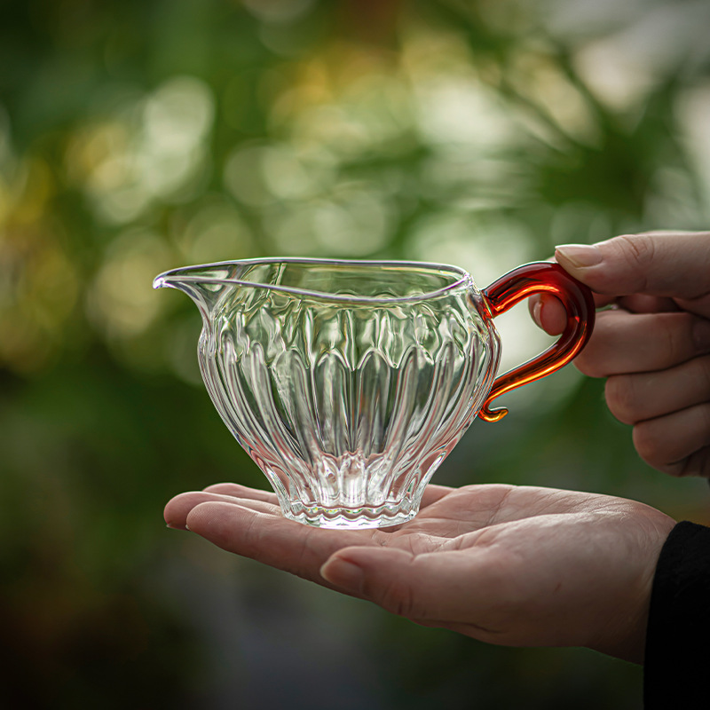 Dụng cụ tách trà thủy tinh cao cấp tách trà lưới lọc trà tích hợp phụ kiện biển trà Daquan bộ trà chuyên dụng pha trà