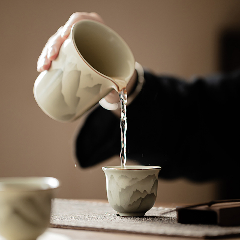 Cốc miệng hoa Ruyao Yuanshan Cốc trà Kung Fu gốm cổ điển Cốc trà ngon Cốc chủ nhân nhỏ Cốc đơn có thể mở và nâng