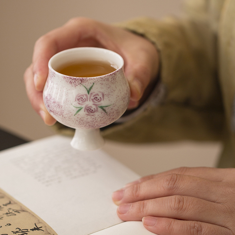 Cốc trà gốm sứ tráng men màu vẽ tay cốc chủ nhân tách trà bộ trà công phu cốc uống trà nữ gia dụng đơn giản cốc đơn
