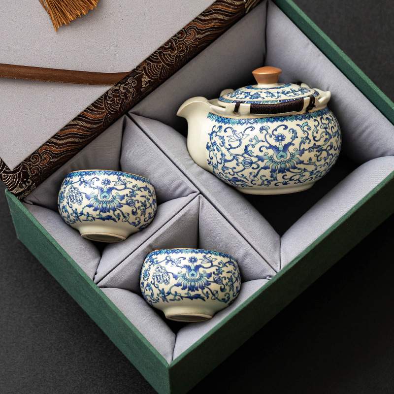 Bộ ấm trà Ruyao, hộp quà, hoa sen xanh trắng, một ấm hai chén, quà Tết thiết thực cho cha mẹ người lớn tuổi