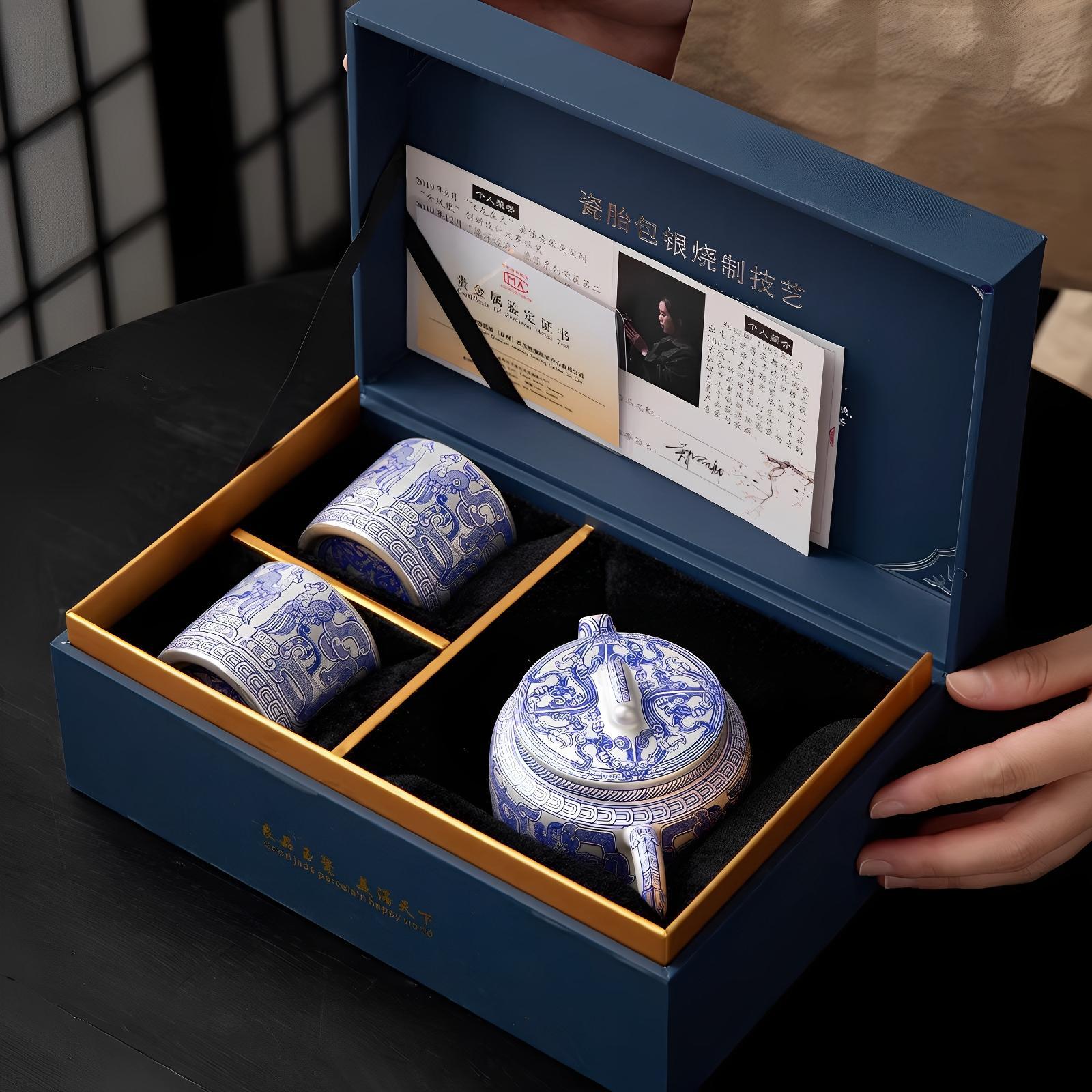 Bộ ấm chén trà mới cao cấp phong cách nhẹ nhàng, màu xanh trắng, tráng bạc, chất liệu gốm sứ cao cấp, tinh xảo, dùng trong gia đình.