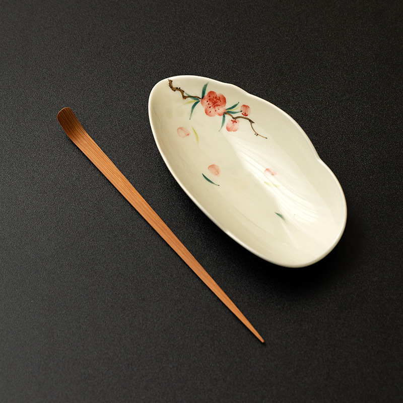 Nhà máy vẽ tay hoa đào, trà hoa sen gốm sứ, phụ kiện trà đạo hai mảnh, dụng cụ lấy trà, thưởng thức trà, trà tỉnh