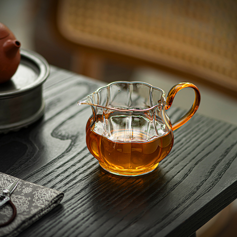 Dụng cụ tách trà thủy tinh cao cấp tách trà lưới lọc trà tích hợp phụ kiện biển trà Daquan bộ trà chuyên dụng pha trà