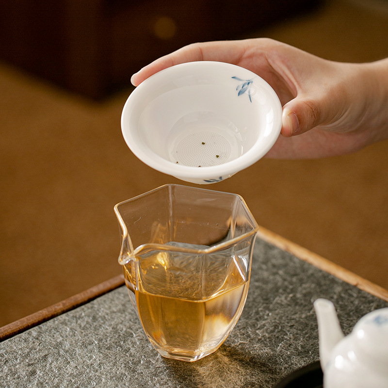 Vẽ tay hoa lan sứ trắng gốm sứ lọc trà kết hợp tách trà bộ trà Kung Fu phụ kiện tách lọc trà