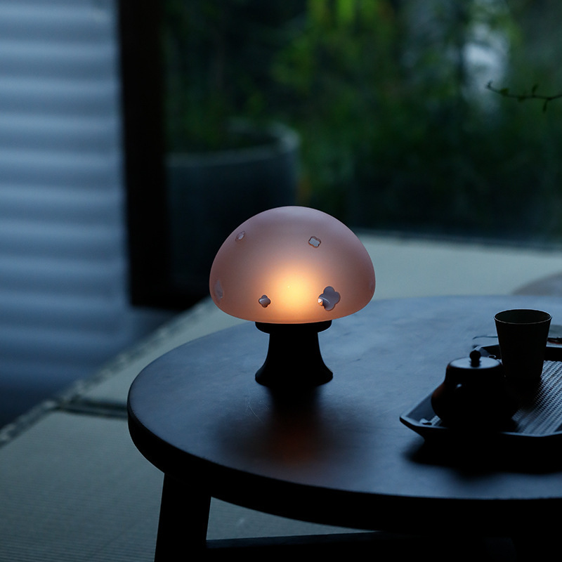 Chân nến nấm sáng tạo đồ trang trí thủy tinh nến thơm gia dụng cao cấp đáng yêu đèn xung quanh đèn ngủ đèn phòng trà