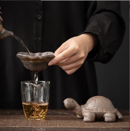 Bộ lọc lọc trà rùa tráng men mạ vàng Bộ tách trà bằng sứ hoàn toàn kiểu Nhật Bản
