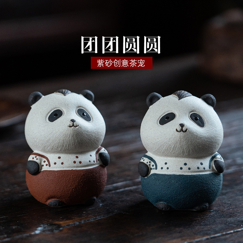 Yiyue Purple Sand Tea Pet Boutique có thể được nuôi bằng tay sáng tạo nhóm tròn dễ thương bàn trà gấu trúc nhỏ trang trí trà chơi