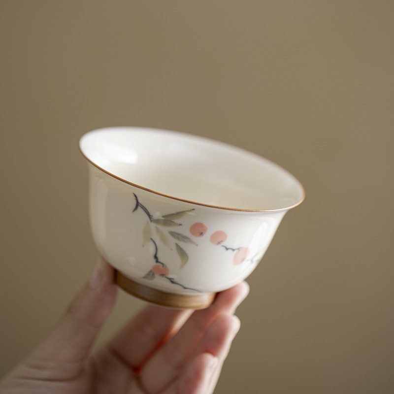 Bát có nắp tam tài vẽ tay Đồ pha trà hồng tráng men màu cổ điển Bộ trà Kung Fu cao cấp chống bỏng gia dụng Bát trà gốm sứ