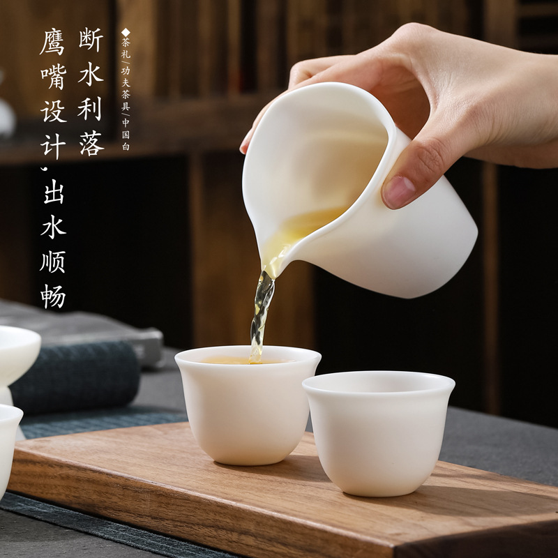 Bộ ấm trà Kung Fu bằng sứ ngọc bích và mỡ cừu Trung Quốc Bộ ấm chén trà có nắp pha trà cao cấp gia dụng