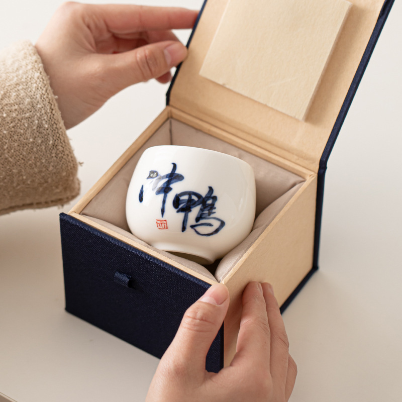 Ngọc Dương Ngọc gốm sứ vẽ tay cốc thư pháp sáng tạo mới cốc trà Trung Quốc cốc đơn uống trà cốc nhỏ cốc chủ nhân cốc trà