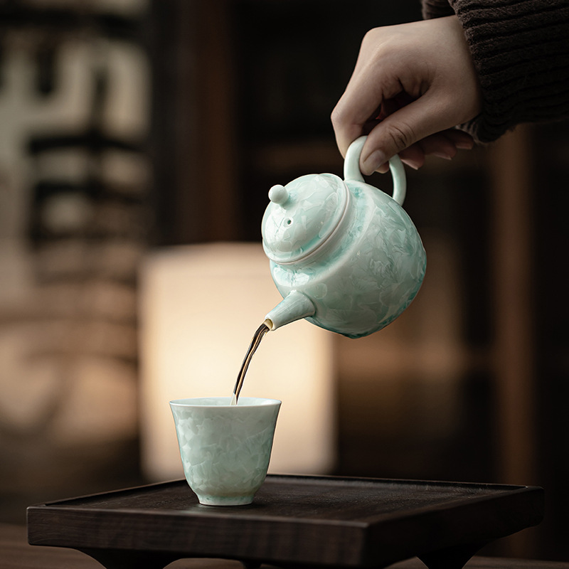 Bingjing Green Green Longdan Ấm trà gốm sứ nhỏ ấm trà Kung Fu ấm trà đơn bóng lỗ lọc ấm trà hộp quà