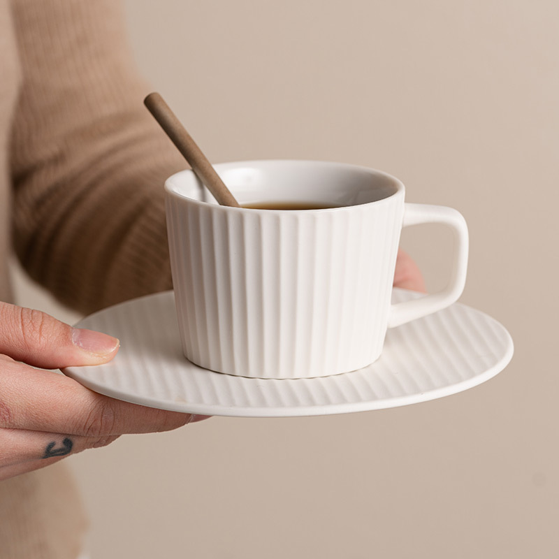 Bộ cốc và đĩa cà phê Họa Tiết Dọc gốm cốc cốc đựng nước uống cốc có thìa trộn cốc trà buổi chiều cốc ăn sáng