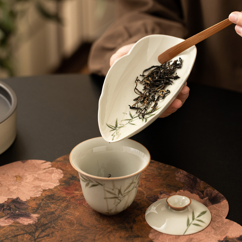 Nhà máy vẽ tay trà tre xanh ngọc lục bảo trà gốm sứ bộ trà sen bộ phụ kiện trà đơn giản và thanh lịch trà đánh giá cao trà đánh thức