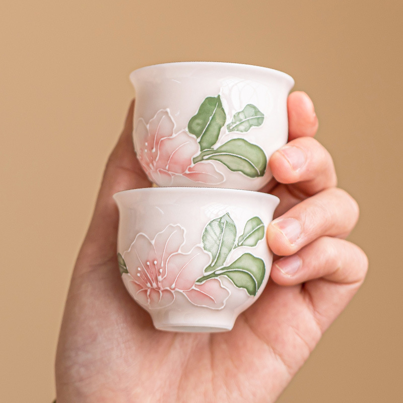 Chén trà gốm hoa huệ hồng chạm khắc vẽ tay chén trà chén trà phong cách Trung Quốc chén trà nhỏ chén gia chủ cao cấp cốc đơn