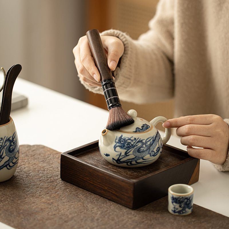 Trà đạo hoa văn rồng trắng xanh cổ kính sáu quý nhân Ru sứ mở tấm có thể giữ ống trà thùng đựng trà ống đơn phụ kiện bộ trà